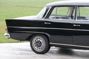 Afbeelding 34/50 van Mercedes-Benz 230 S (1967)