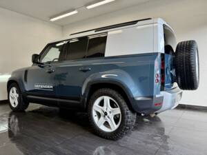 Image 5/25 of Land Rover Defender 110 D300 AWD (2022)