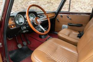 Imagen 37/50 de Alfa Romeo Giulia Nuova Super 1600 (1971)