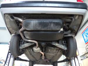 Imagen 17/72 de Mercedes-Benz 250 TD (1991)