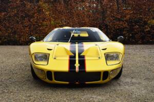 Image 4/31 of Ford GT40 (1965)