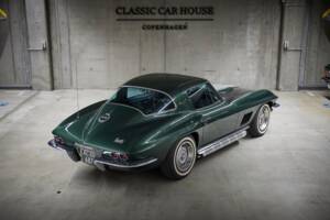 Image 16/78 of Chevrolet Corvette Stingray 427 (1967)