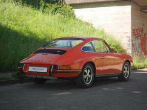 Image 17/50 de Porsche 911 2.4 S (1900)