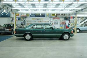 Bild 42/50 von Mercedes-Benz 420 SEL (1990)