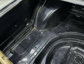 Image 20/28 of BMW 323i (1982)