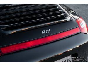Image 26/37 of Porsche 911 Carrera 4S (2009)
