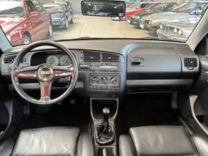 Bild 40/43 von Volkswagen Golf III 2.8 VR6 (1992)