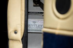 Image 37/50 of Bentley Continental R (1997)