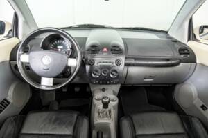 Imagen 7/48 de Volkswagen New Beetle 1.6 (2004)