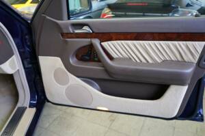 Immagine 18/36 di Mercedes-Benz S 500 L (1994)