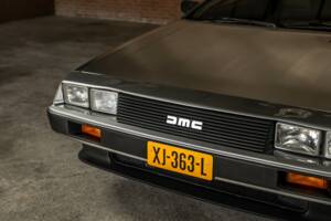 Image 15/66 of DeLorean DMC-12 (1981)