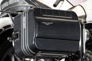 Image 25/44 de Moto Guzzi California II (1983)