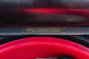 Image 46/52 of Porsche 911 Carrera 4 (1997)