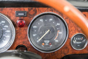 Immagine 17/50 di Triumph TR 6 (1973)