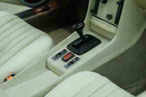 Image 28/50 de Mercedes-Benz 350 SLC (1973)