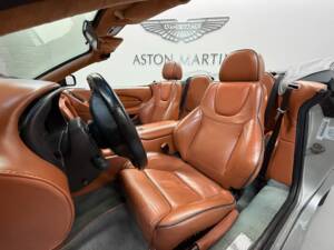 Bild 15/26 von Aston Martin DB 7 Vantage Volante (2003)