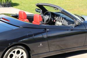 Image 21/50 of Alfa Romeo Spider 3.0 V6 24V (2001)