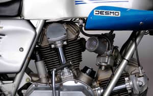Image 4/54 de Ducati 900 SS (1977)