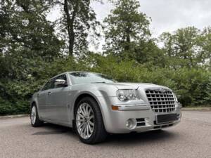 Image 13/50 of Chrysler 300 S (2008)