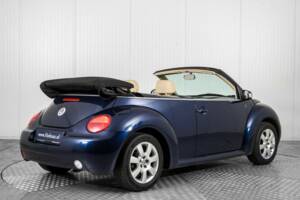 Immagine 2/50 di Volkswagen New Beetle 1.6 (2004)