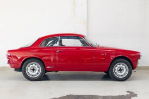 Afbeelding 4/34 van Alfa Romeo Giulia 1600 Sprint GT (1963)