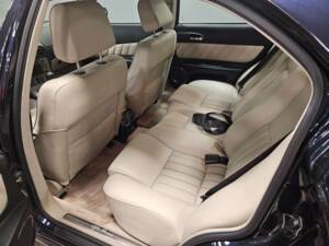 Immagine 14/16 di Alfa Romeo 166 2.0 V6 TB (2000)