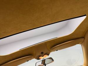 Bild 24/35 von Porsche 911 Carrera 4S (2003)