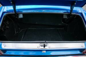 Image 12/43 de Aston Martin V8 (1974)