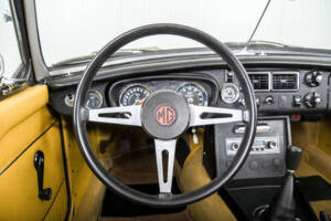 Afbeelding 8/50 van MG MGB (1973)