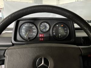 Afbeelding 6/10 van Mercedes-Benz 280 GE (SWB) (1986)