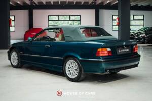 Immagine 9/24 di BMW 320i (1995)