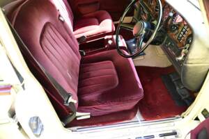 Bild 19/50 von Rolls-Royce Silver Shadow I (1977)