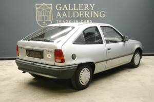 Afbeelding 39/50 van Opel Kadett 2,0i GSi (1988)