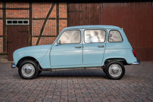 Immagine 11/38 di Renault R 4 (1974)