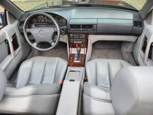Image 5/16 of Mercedes-Benz SL 320 (1995)