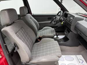 Bild 16/26 von Volkswagen Golf II 1.6 (1990)