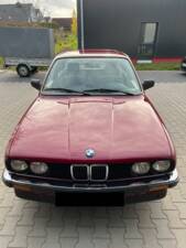 Bild 2/14 von BMW 318i (1986)