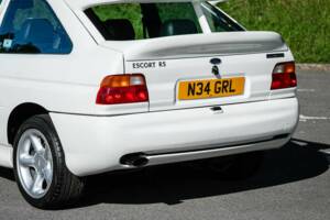 Image 8/41 of Ford Escort RS Cosworth (1995)