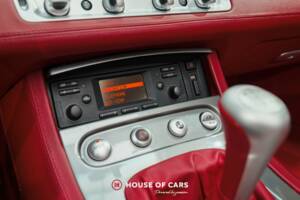 Image 22/25 of BMW Z8 (2002)