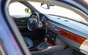 Image 21/32 of ALPINA B3 S Bi-Turbo xDrive (2012)