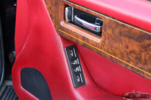 Imagen 26/44 de Aston Martin Virage Volante (1993)