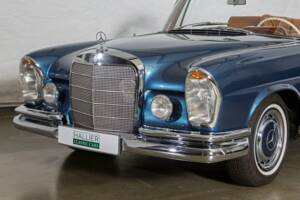 Bild 6/20 von Mercedes-Benz 220 SE b (1965)
