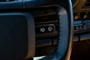 Image 22/35 of Porsche 911 Carrera 2 (1990)