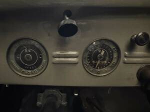 Imagen 13/13 de SIMCA Simca 6 (1948)