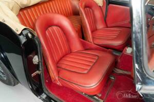 Obraz 7/19 pojazdu Daimler SP 250 (1962)