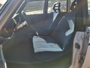 Image 8/11 of Volvo 240 GL (1986)