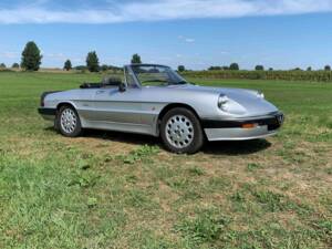 Afbeelding 4/8 van Alfa Romeo 2.0 Spider (1988)