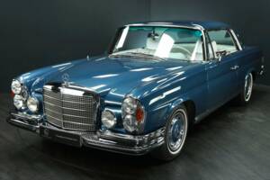 Image 1/50 of Mercedes-Benz 280 SE 3,5 (1971)