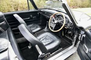 Imagen 43/50 de Aston Martin DB 6 Vantage Volante (1969)