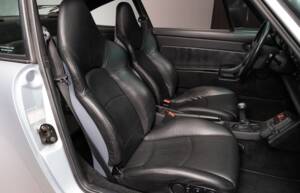 Image 20/32 de Porsche 911 Carrera 4S (1998)